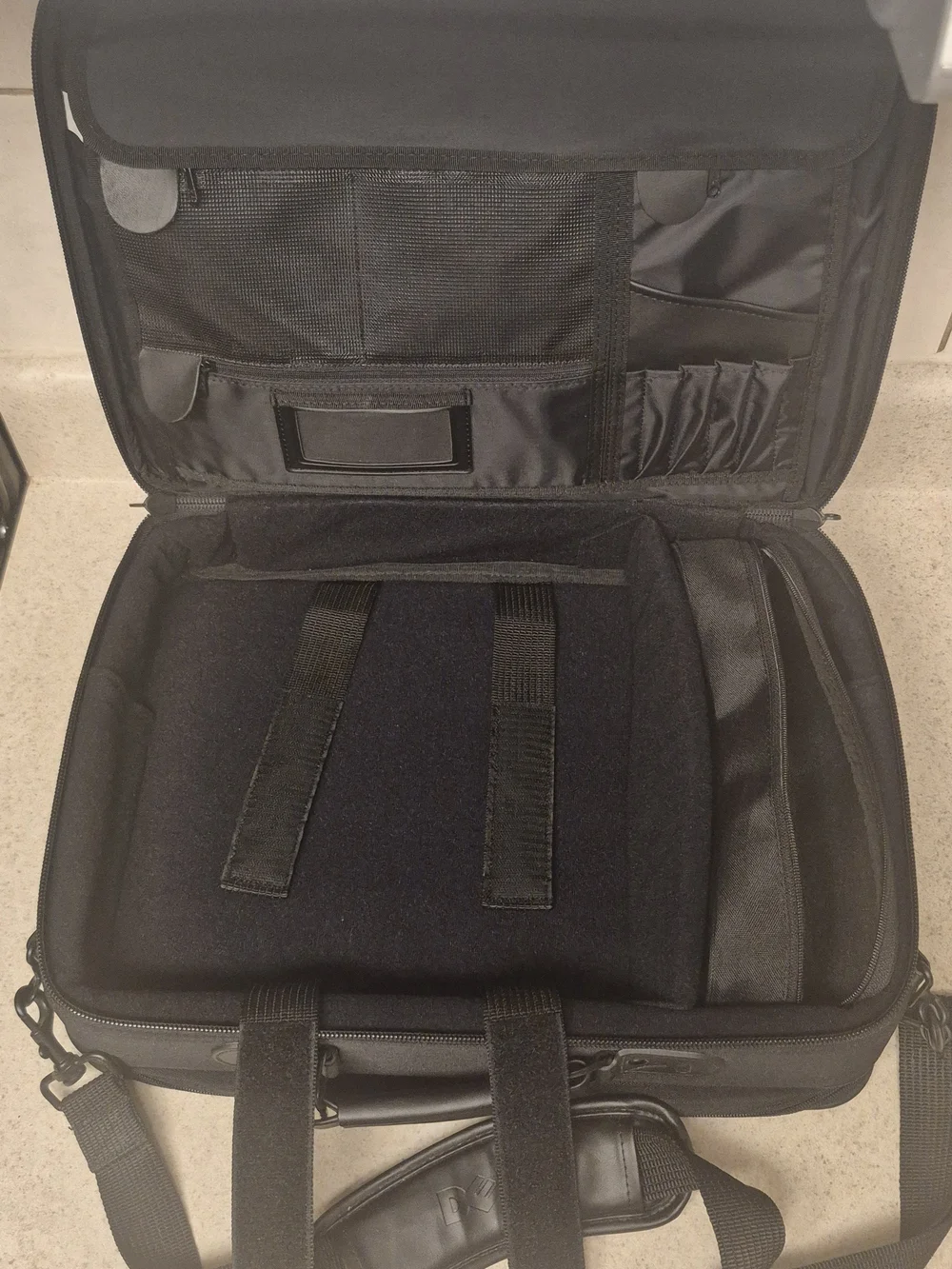 Black Laptop Messenger Bag - Dell